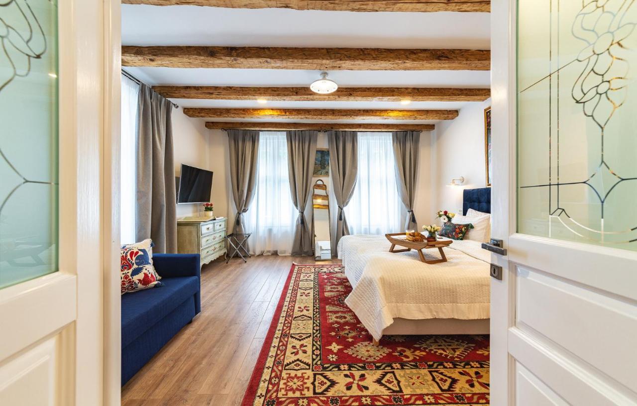 Nikolas Haus Braşov Eksteriør billede
